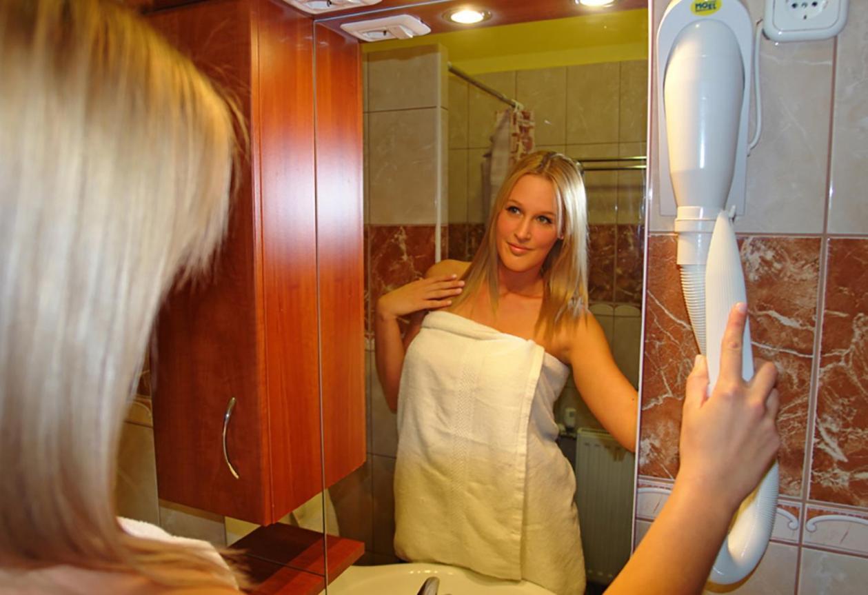 Holdlux Apartmanok Sarvar Ngoại thất bức ảnh
